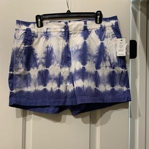 NWT Crown & Ivy size 12, 5 inch inseam tie-dye blue and white shorts